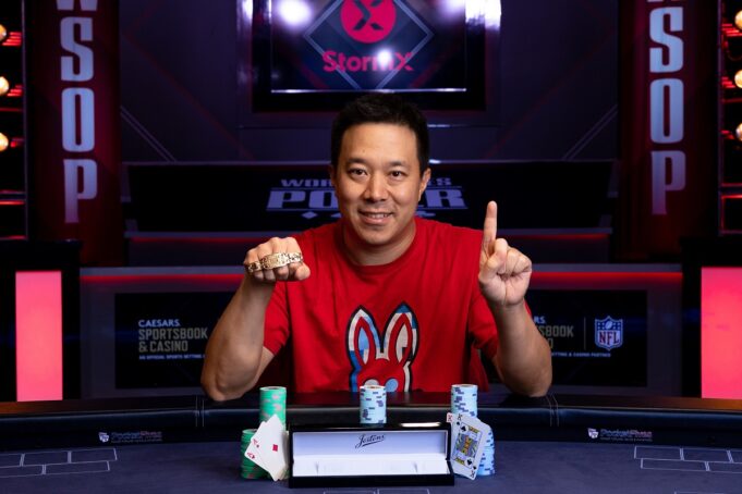 Andrew Yeh, campeão do Evento #44 da WSOP