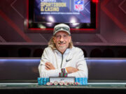 David Perry, campeão do Evento #43 da WSOP