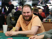 O norte-americano Scott Seiver é o líder em fichas no Evento #3 da WSOP.