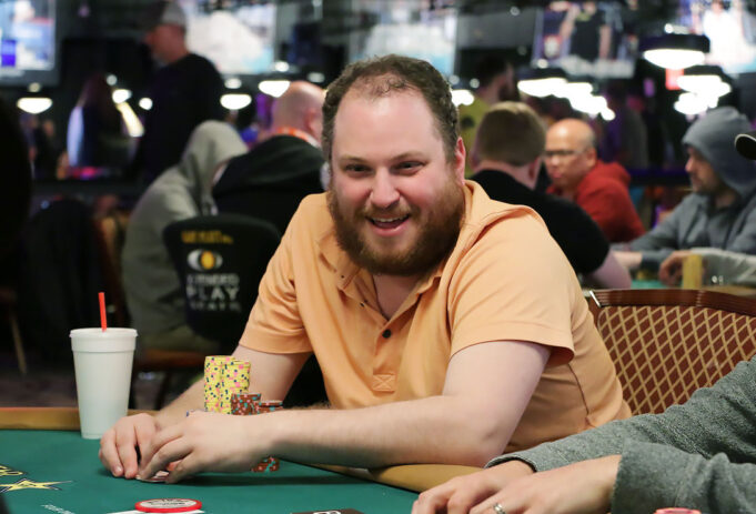 O norte-americano Scott Seiver é o líder em fichas no Evento #3 da WSOP.