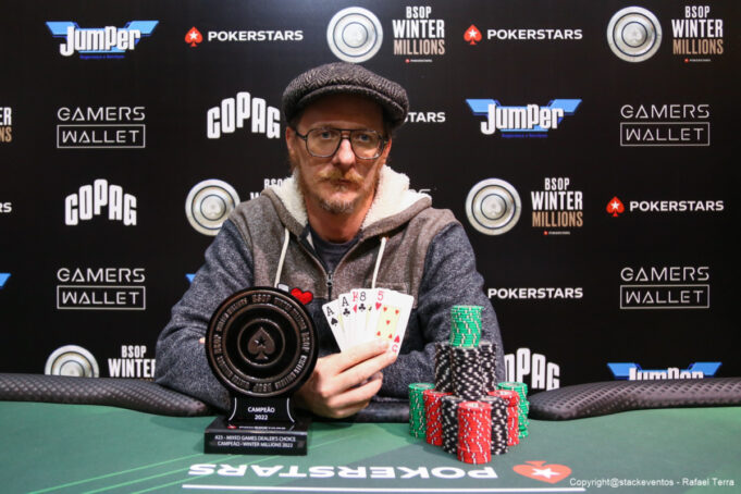 Gerome Guitteau, campeão do Mixed Games Dealer's Choice do BSOP Winter Millions