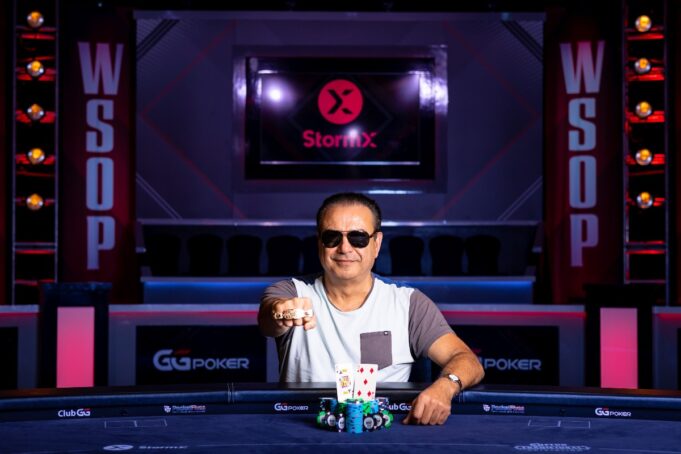 Massoud Eskandari foi o grande campeão do Super Seniors da WSOP.