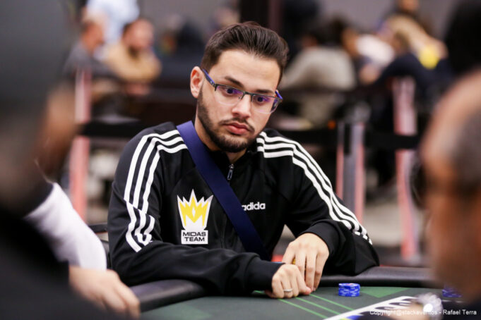 Maurício Lisboa, chip leader do Dia 1 do Mistery K.O