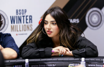 Nyvi Estephan conheceu o poker quando ainda estava no colegial