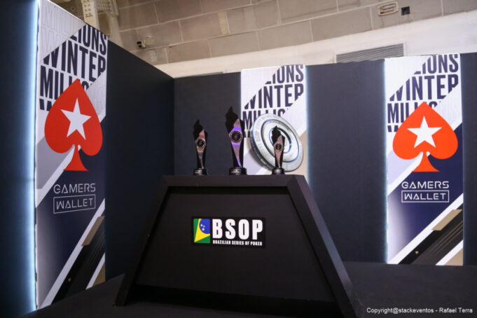 Troféus do Main Event no BSOP Winter Millions