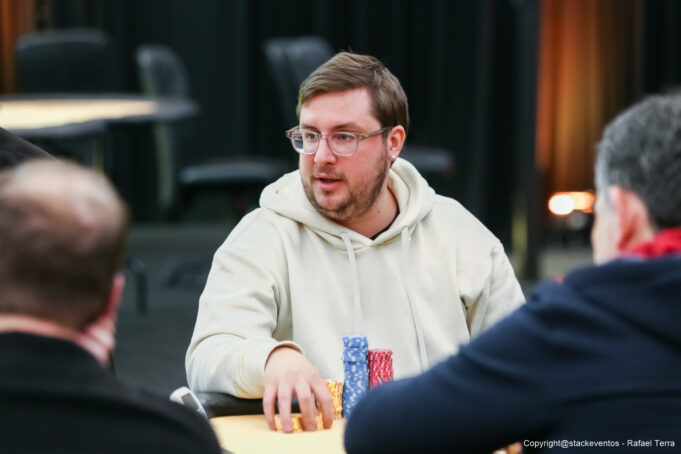 Pedro Madeira é o chip leader para o Dia Final