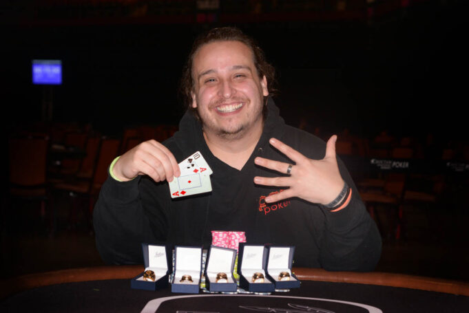 Sergio Ramirez agora é pentacampeão da WSOP Circuit (Foto: Reprodução/WSOP)