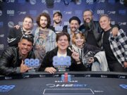 Lucas Ape comemorou a vitória com os amigos no Poker Night