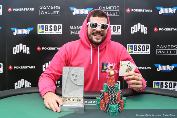 Matheus Couto, campeão do Turbo KO do BSOP Gramado