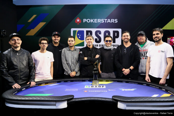 Mesa Final do Main Event do BSOP Gramado