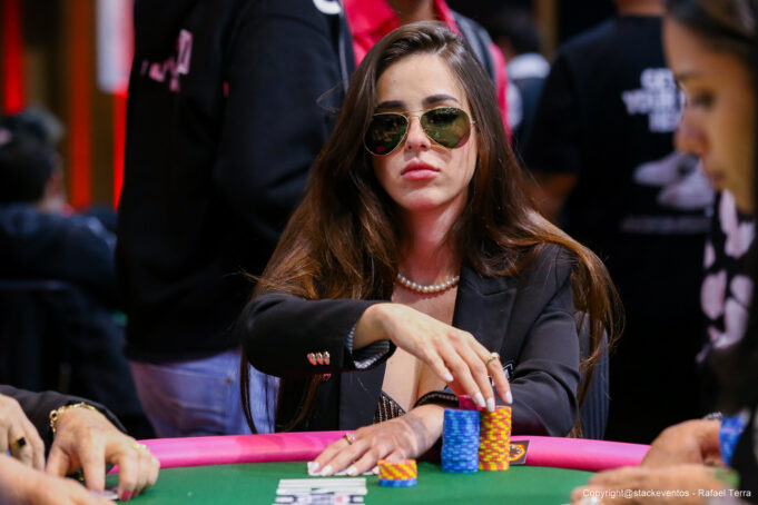 Laura Cintra elogiou o local onde está realizando a WSOP Brazil