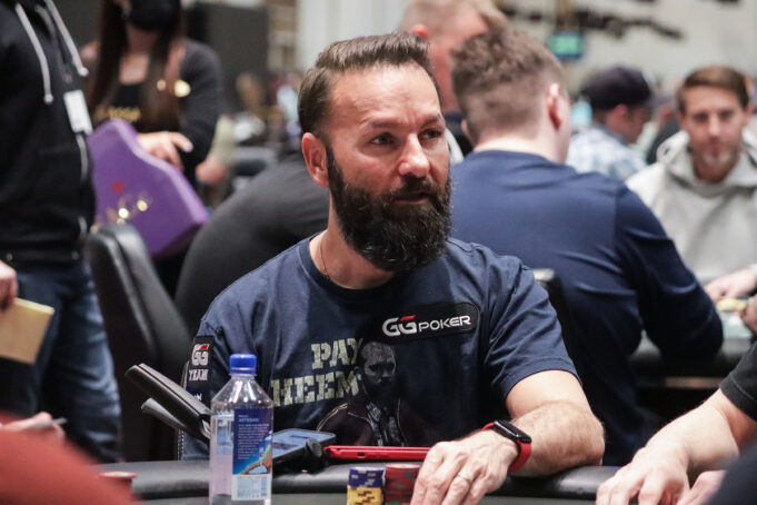 Daniel Negreanu foi generoso na caixinha?