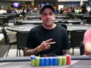 Felipe Torres aparece no topo do chip count