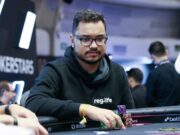 Kim de Souza vai para a decisão na ponta do chip count