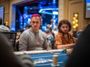 Justin Bonomo foi quem acumulou mais fichas no Dia 1A (Foto: WPT)