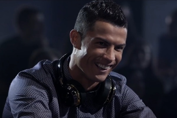 Cristiano Ronaldo foi às mesas em um desafio (Foto: Reprodução/YouTube PokerStars)