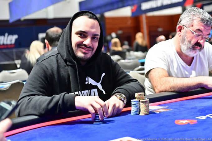 Luigi D'Alterio puxa a fila de classificados no Main Event do EPT Praga