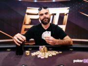 Nick Guagenti levou o troféu do inédito festival (Foto: PokerGO)