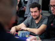 Rostyslav Sabishchenko (foto) começou o Dia 3 como chip leader, mas caiu para Ercan Atmaca