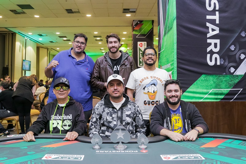 Mesa Final do 6-Max Mystery KO do LAPT Rio