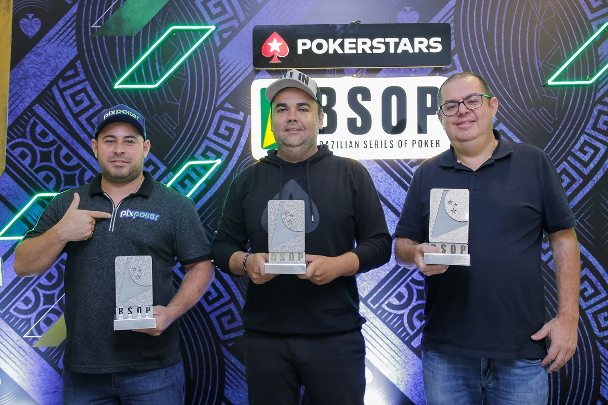 Pódio do Win The Button Turbo KO do BSOP São Paulo