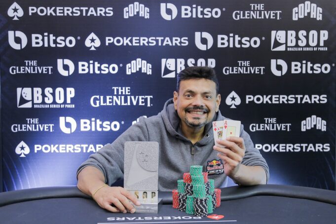 Adhemar Xavier, campeão do Super 500 do BSOP São Paulo