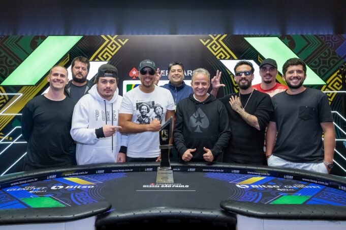 Mesa final do Main Event do BSOP São Paulo