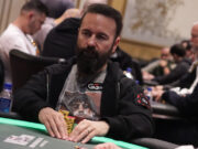 Daniel Negreanu vai com tudo em busca do bracelete da WSOP