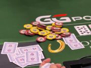 A mão jogada na WSOP foi definida com um runner runner absurdo