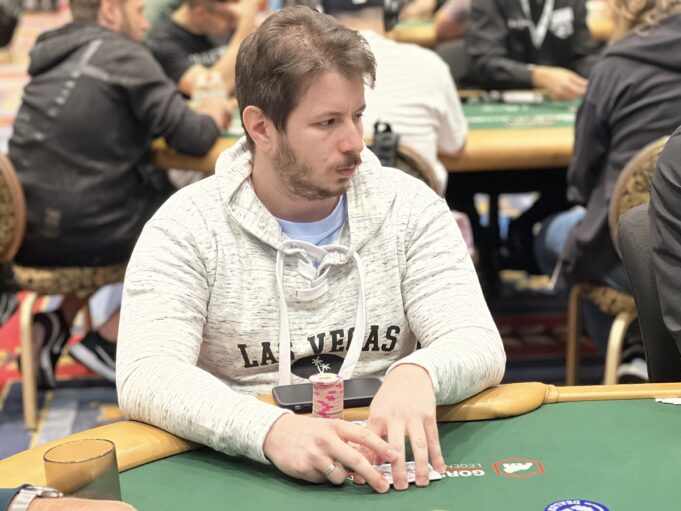 Aloisio Dourado tem o terceiro maior stack para o Dia Final