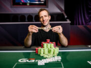 Benny Glaser se tornou o primeiro jogador europeu pentacampeão na WSOP (Foto: WSOP)