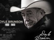 Doyle Brunson partiu aos 89 anos de idade (Foto: Reprodução/Twitter @WSOP)