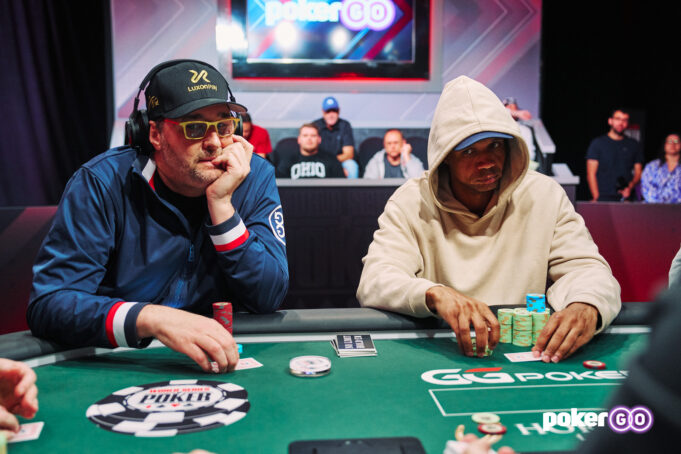 Phil Hellmuth e Phil Ivey duelaram na reta final do PPC da WSOP (foto: PokerGO)