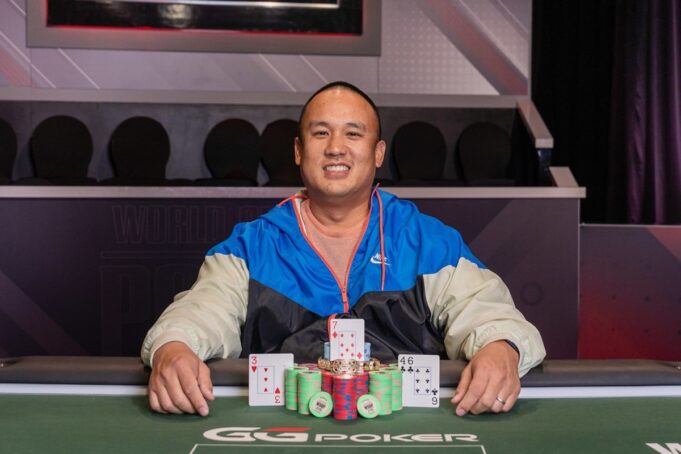 Jerry Wong subiu ao lugar mais alto do pódio em Las Vegas (Foto: WSOP)