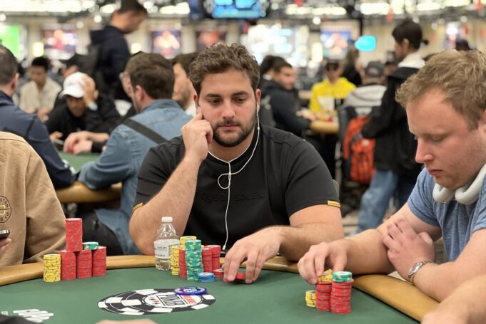 João Simão possui o segundo maior stack entre os classificados