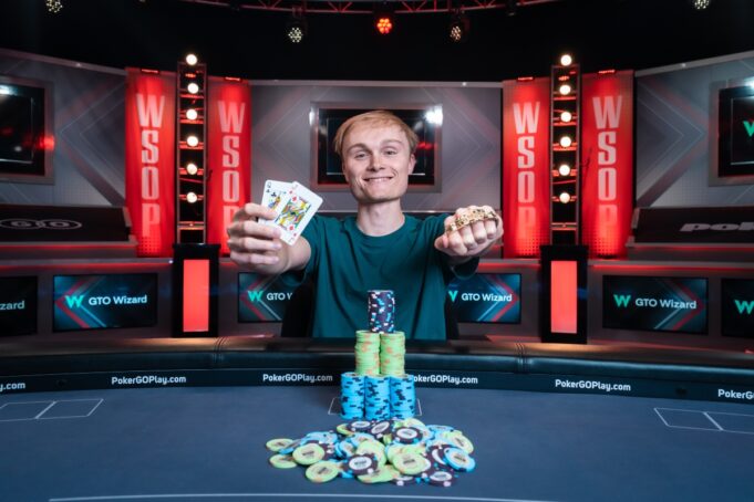 Leon Sturm levou seu primeiro bracelete (Foto: WSOP)