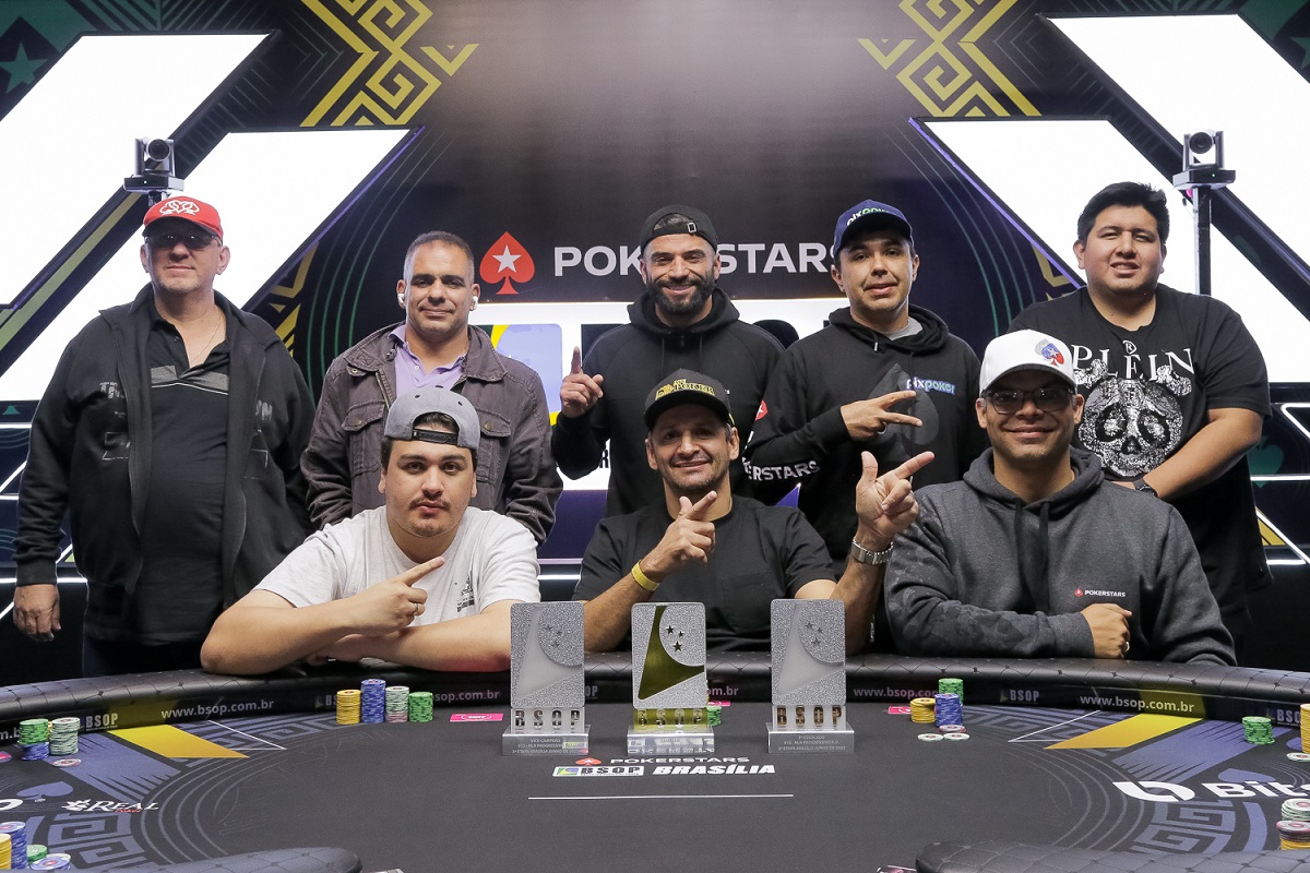 Mesa final do NLH Progressive KO do BSOP Brasília