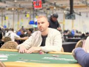 Renan Bruschi lidera os 21 brasileiros classificados no primeiro classificatório da WSOP