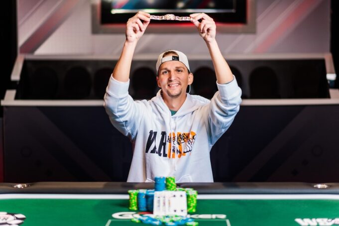 Sean Troha bateu o compatriota Ryan Coon no heads-up (Foto: WSOP)