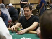 Stanislav Barshak faturou seu primeiro bracelete (Foto: PokerNews)