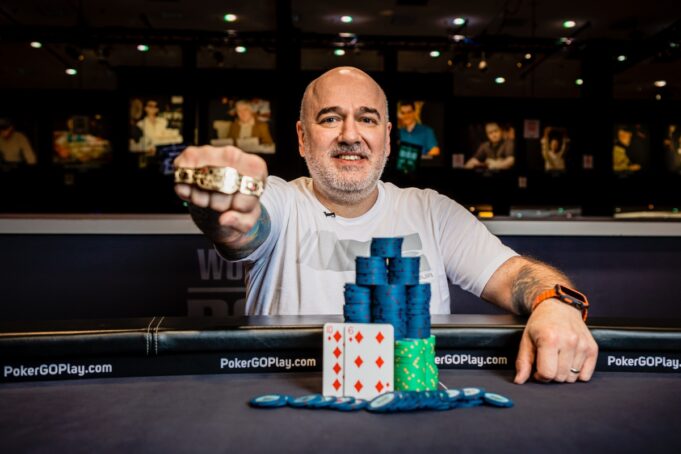 Vadim Shlez derrotou o compatriota Rostyslav Sabishchenko no heads-up (Foto: WSOP)