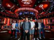 Finalistas do Main Event da WSOP (Foto: Haley Hochstetler/PokerNews)