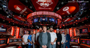 Finalistas do Main Event da WSOP (Foto: Haley Hochstetler/PokerNews)