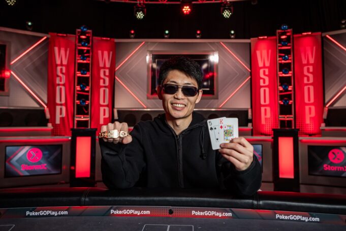 Kang Hyun Lee faturou o primeiro bracelete da carreira