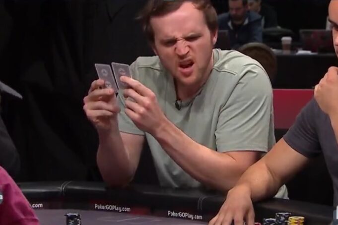 Kory Kilpatrick ficou sem acreditar no que estava vendo (Foto: Reprodução_Twitter @PokerGO)