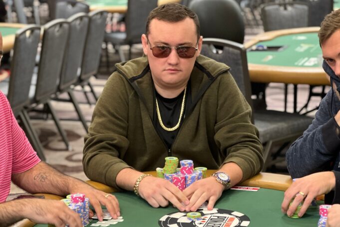 Marcos Exterkotter vai em busca do bracelete da WSOP