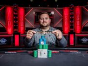 Thomas Skaggs, que já tinha um anel do circuito, agora possui a pulseira (Foto: WSOP)