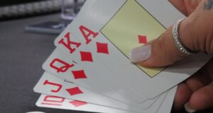 O Royal Flush é o jogo mais forte possível no poker