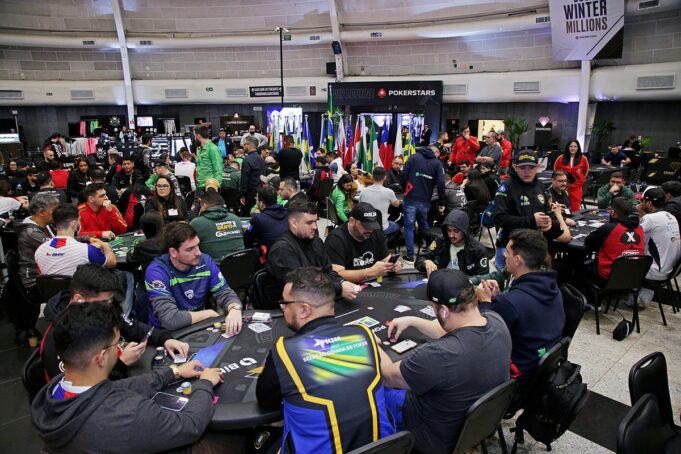 Salão está ficando cheio no BSOP Winter Millions