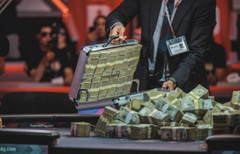 Órgãos federais levaram uma bela quantia da WSOP (Foto: PokerNews)